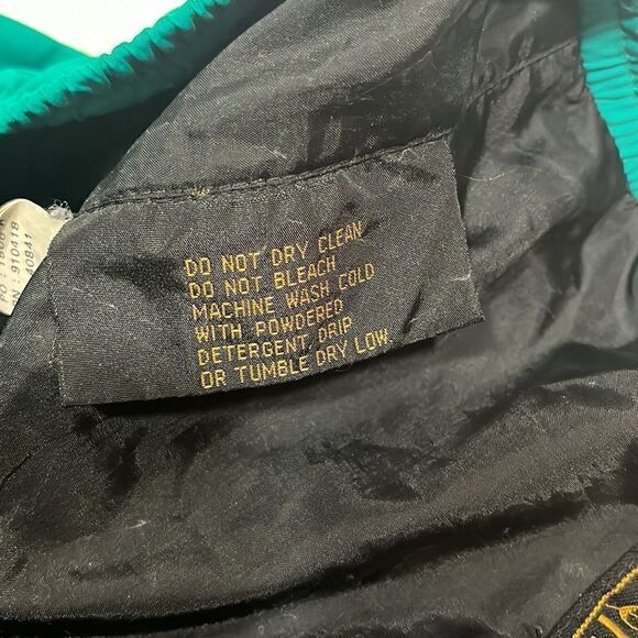 Vintage Eddie Bauer nylon waterproof cuffed pants - Picture 5 of 8